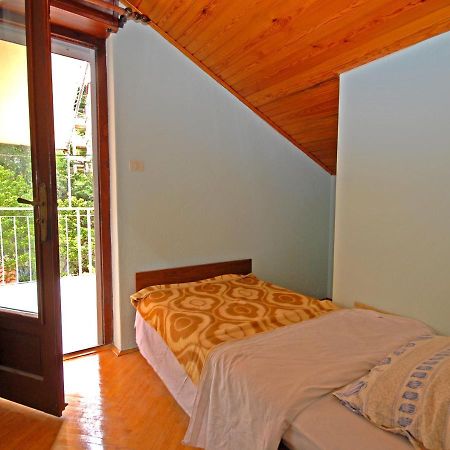 Apartments And Rooms With A Swimming Pool Kali, Ugljan - 14083 外观 照片